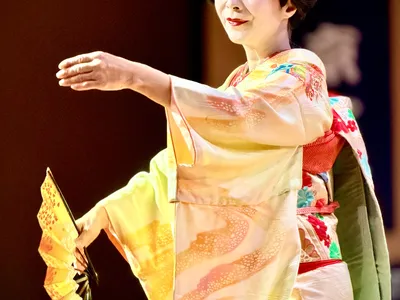 Traditional Geisha dance performance